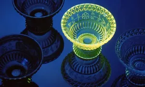 Những cách sử dụng uranium kỳ lạ trong lịch sử Những cách sử dụng uranium kỳ lạ trong lịch sử